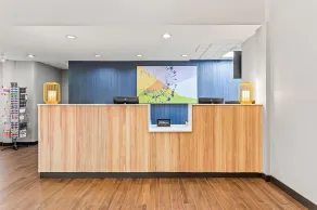 Spark by Hilton Oak Forest - Réception