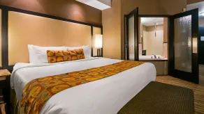 Best Western Premier Freeport Inn Calgary Airport - Chambre