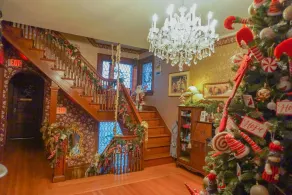 Mathis House, A Victorian Bed & Breakfast and Tea Room at 600 Main - Rezeption