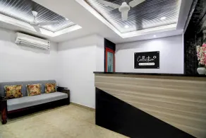 Super Collection O Chinar Park Near Airport - Hall