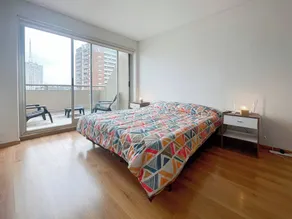 Spacious Studio in San Telmo with Balcony, Gym Pool - Zimmer