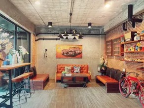 Yotaka The Hostel - Réception