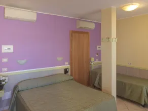 Hotel Arco Romana - Room