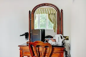 Dovecote Hotel - Room