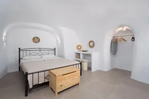 Elyvia Caves - Quarto