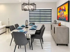 Miami Tropical House - Restaurante