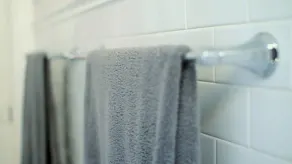 Bicheno's A Plus Apartments - Bathroom