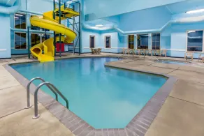 Super 8 by Wyndham Central Pt Medford - Piscine