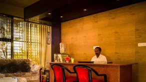 Hotel Dreams - Interior entrance
