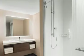 AC Hotel by Marriott Old Montreal - Salle de bain