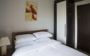 The Edges - Room