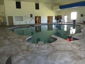 Comfort Suites Johnson Creek Conference Center - Pool