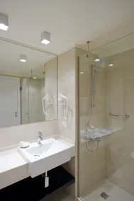 Hotel Cavalier - Bathroom