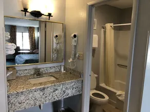 Riviera Motel - Bathroom
