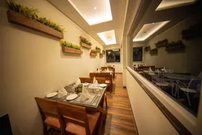 juSTa Grand View Resort & Spa, Manali - Restaurant