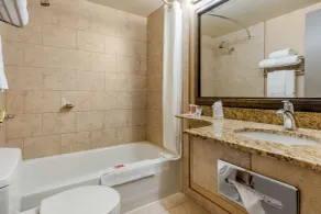 Super 8 by Wyndham Macleod Trail Calgary - Bagno