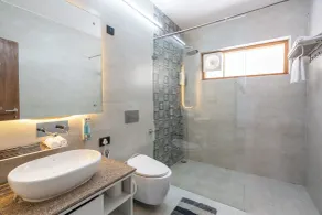 Friendship Lane - Bathroom