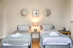 Willows-Cardiff Guest House - Room