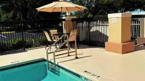 Holiday Inn Express - Clermont by IHG - Piscine