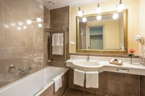 Cosmo Hotel Palace - Bathroom