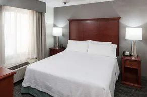 Homewood Suites by Hilton Denton - Chambre