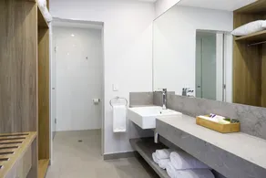 Gateway Motel - Bathroom