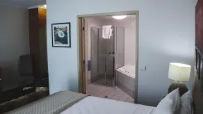 Heritage Cairns Hotel - Room