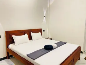 The Royal Ember - Room