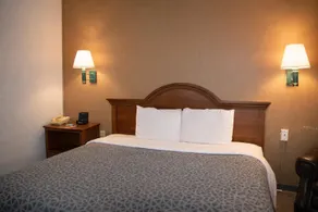 Americas Best Value Inn Raleigh - Room