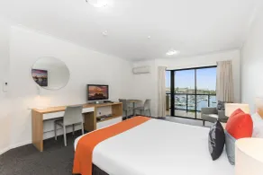 MainStay Suites Townsville - Room