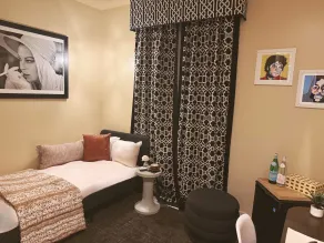 The Crescent Hotel Beverly Hills - Chambre