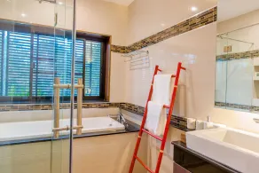 Moin Lakeside Pool Villa ChiangMai - Bathroom