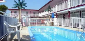 Skylark Resort Motel - Piscine