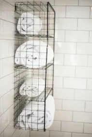 Kings Arms Hotel - Bathroom