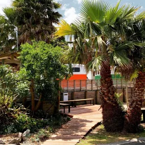 Bowentown Beach Holiday Park - Rezeption