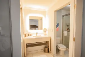 The Burgundy Hotel, Tapestry Collection by Hilton - Bathroom
