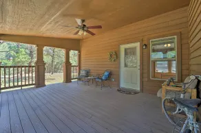 Secluded Durango Cabin ~ 11 Mi to Downtown! - Innvendig