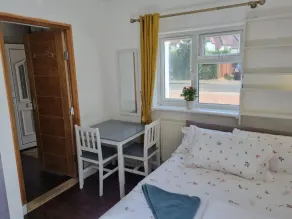 Cosy, Quiet, Studio Flat - Habitación