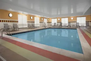 Hampton Inn Yorkville - Pool