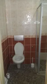 George Dragon Beach Hotel - Bathroom