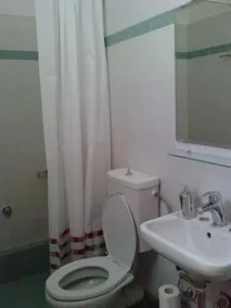 Edem - Bathroom