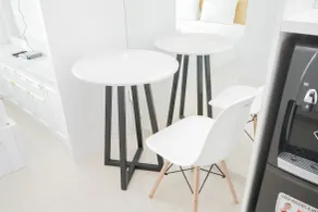 Comfort and Modern Studio at Tree Park Cikokol Apartment - Værelse