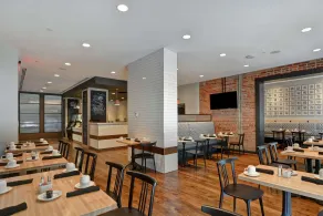 The Cincinnatian Hotel Curio Collection by Hilton - Restaurant