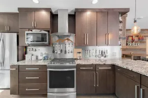 Hot Tub Soaks & Foodie Strolls! Berkeley Area Base - Innenbereich