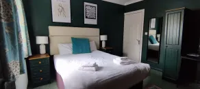The Arch Guesthouse - Habitación