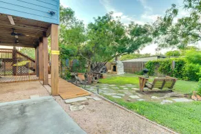 Walk to Pier: Bayside Getaway w/ Screened Balcony - Innvendig
