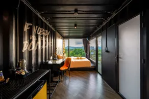 Hivetel Phuket - Vista do quarto