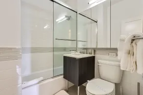 The Beekman Tower, Trademark Collection by Wyndham - Salle de bain