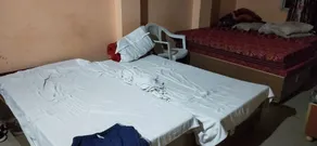 Hotel Thakur Ji - Chambre