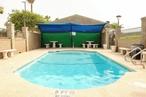Americas Best Value Inn Harlingen - Piscine
